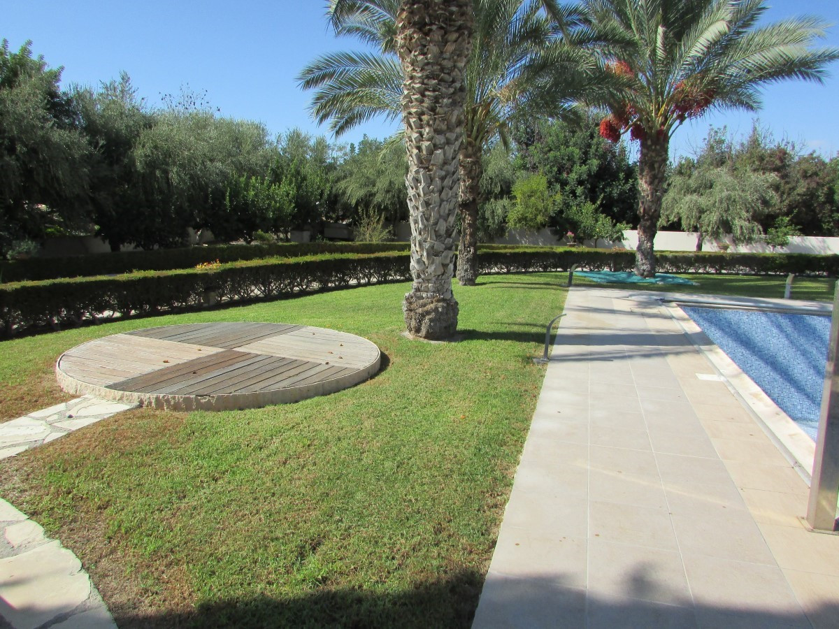 4 Bedrooms House / Villa in Pyrgos, Limassol