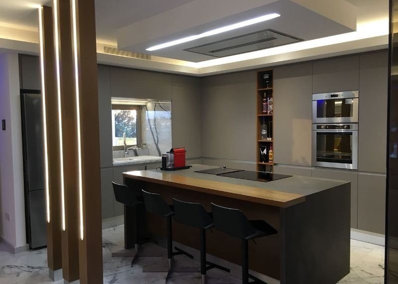 4 Bedrooms Apartment in Crowne Plaza Area, Limassol