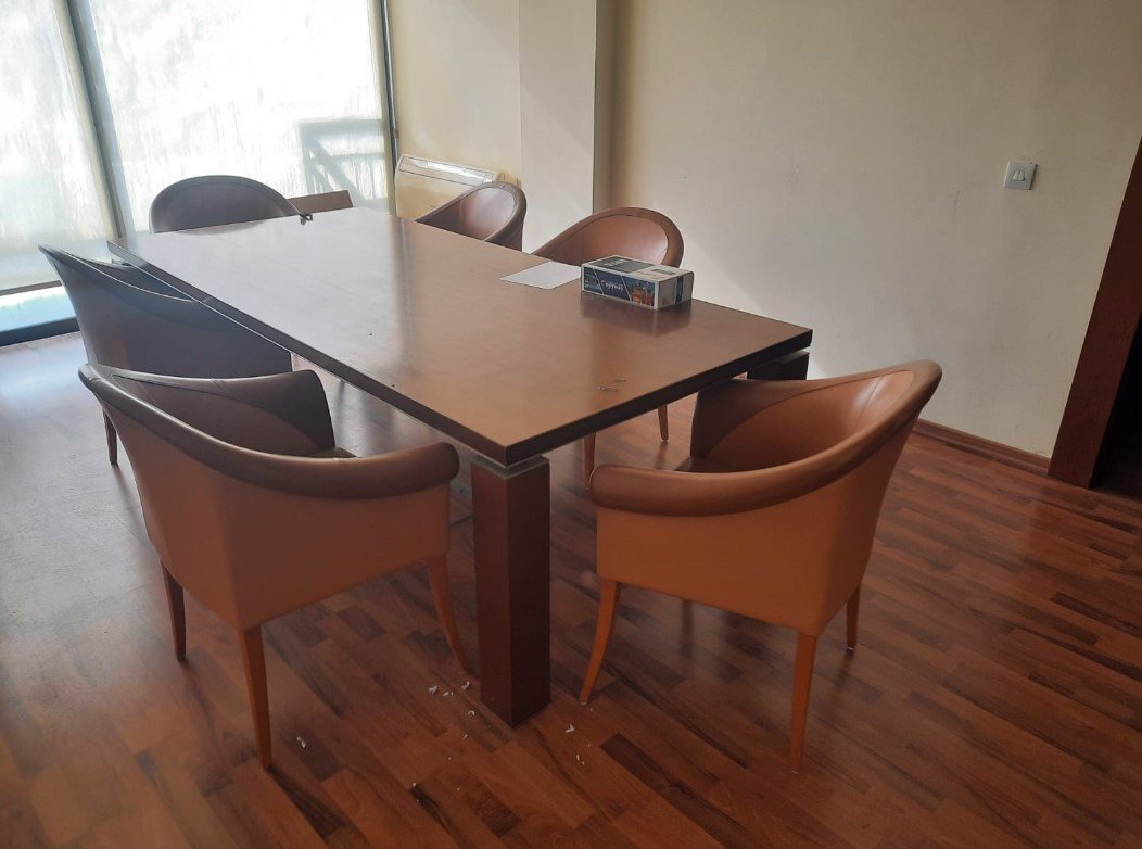 4 Bedrooms Apartment in Larnaca, Larnaca