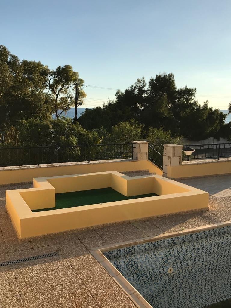 3 Bedrooms House / Villa in Agios Tychonas, Limassol