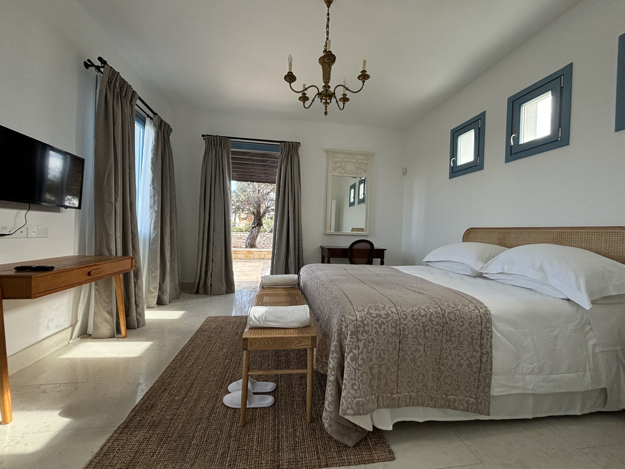 3 Bedrooms House / Villa in Pissouri, Limassol