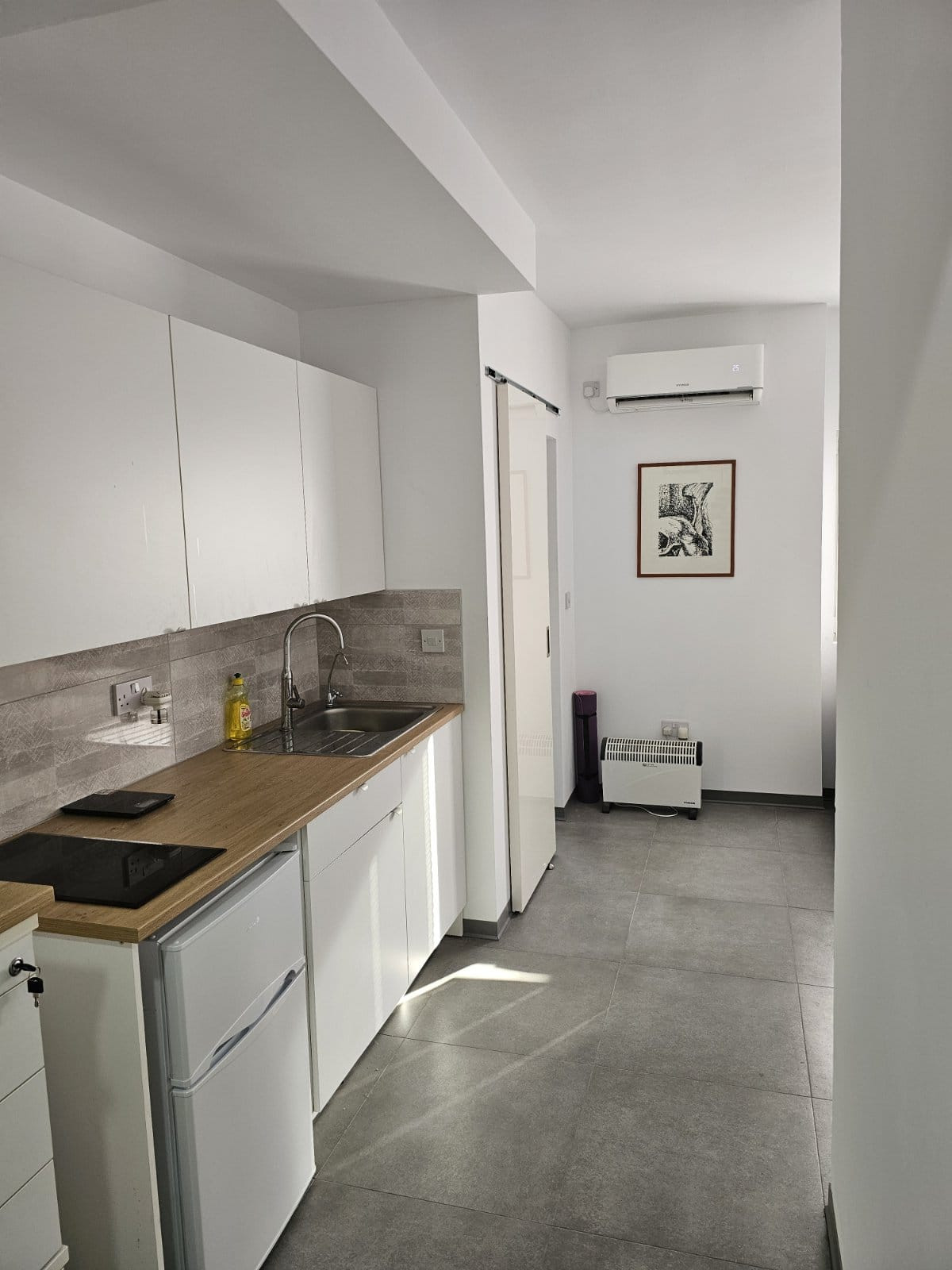 4 Bedrooms Apartment in Apostolos Andreas, Limassol