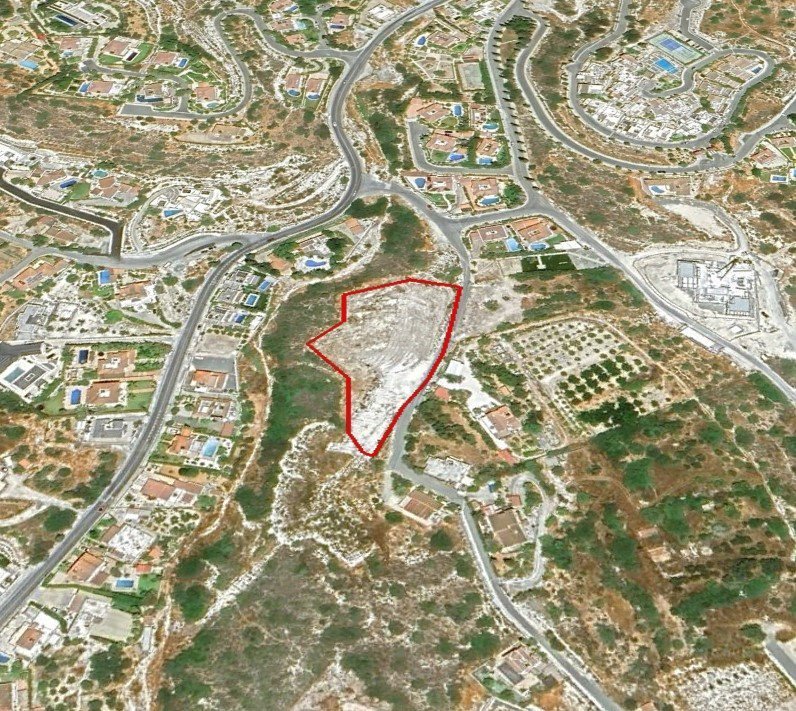 Land in Agios Tychonas, Limassol
