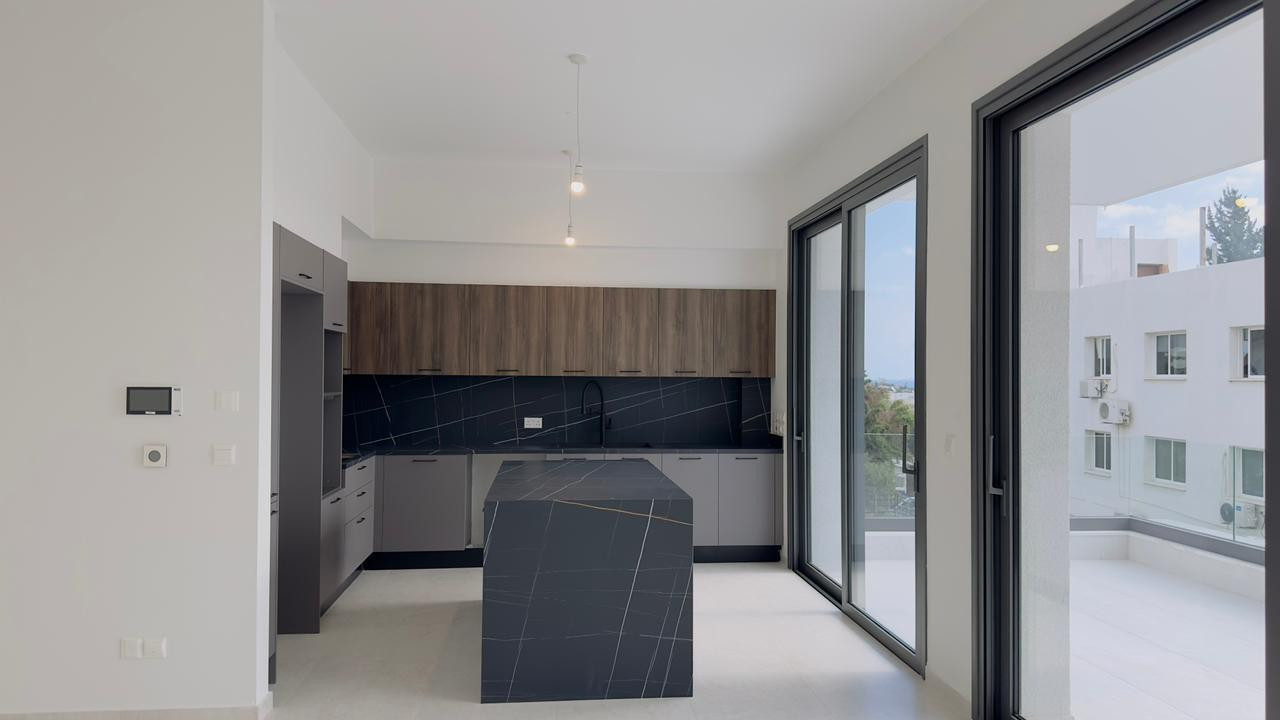 2 Bedrooms Apartment in Green Area, Limassol