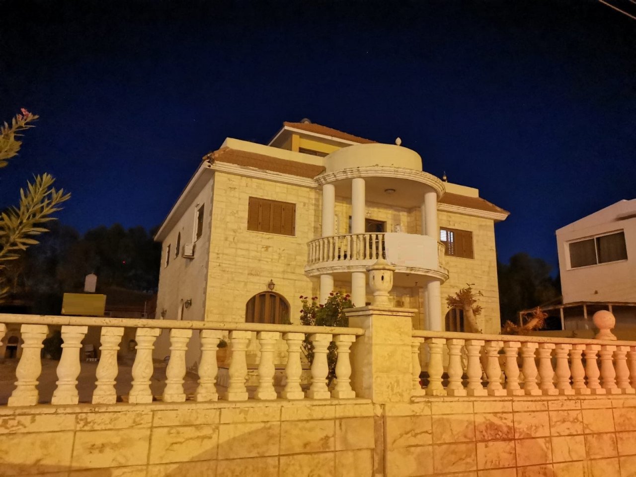4 Bedrooms House / Villa in Zakaki, Limassol