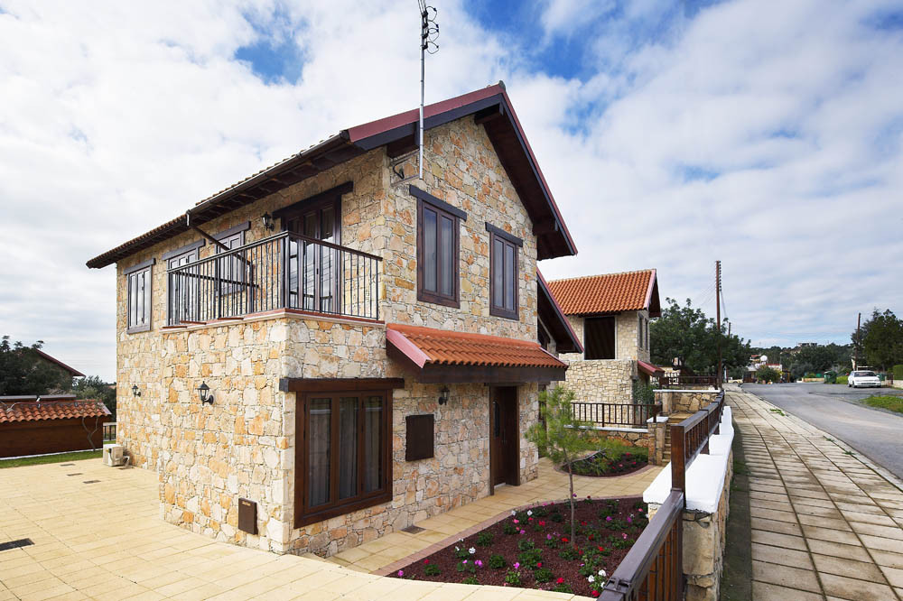 3 Bedrooms House / Villa in Souni, Limassol