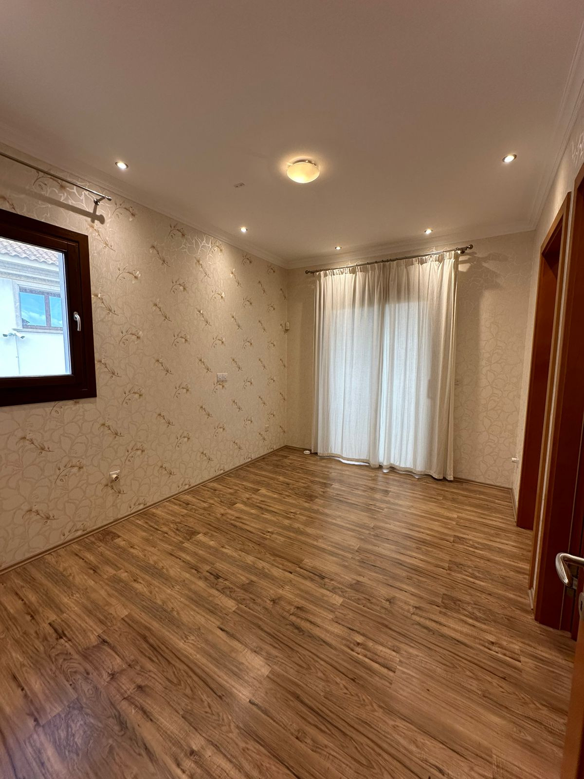 3 Bedrooms House / Villa in Mouttagiaka, Limassol