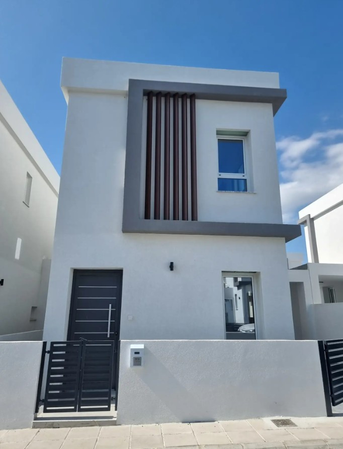 2 Bedrooms House / Villa in Moni, Limassol