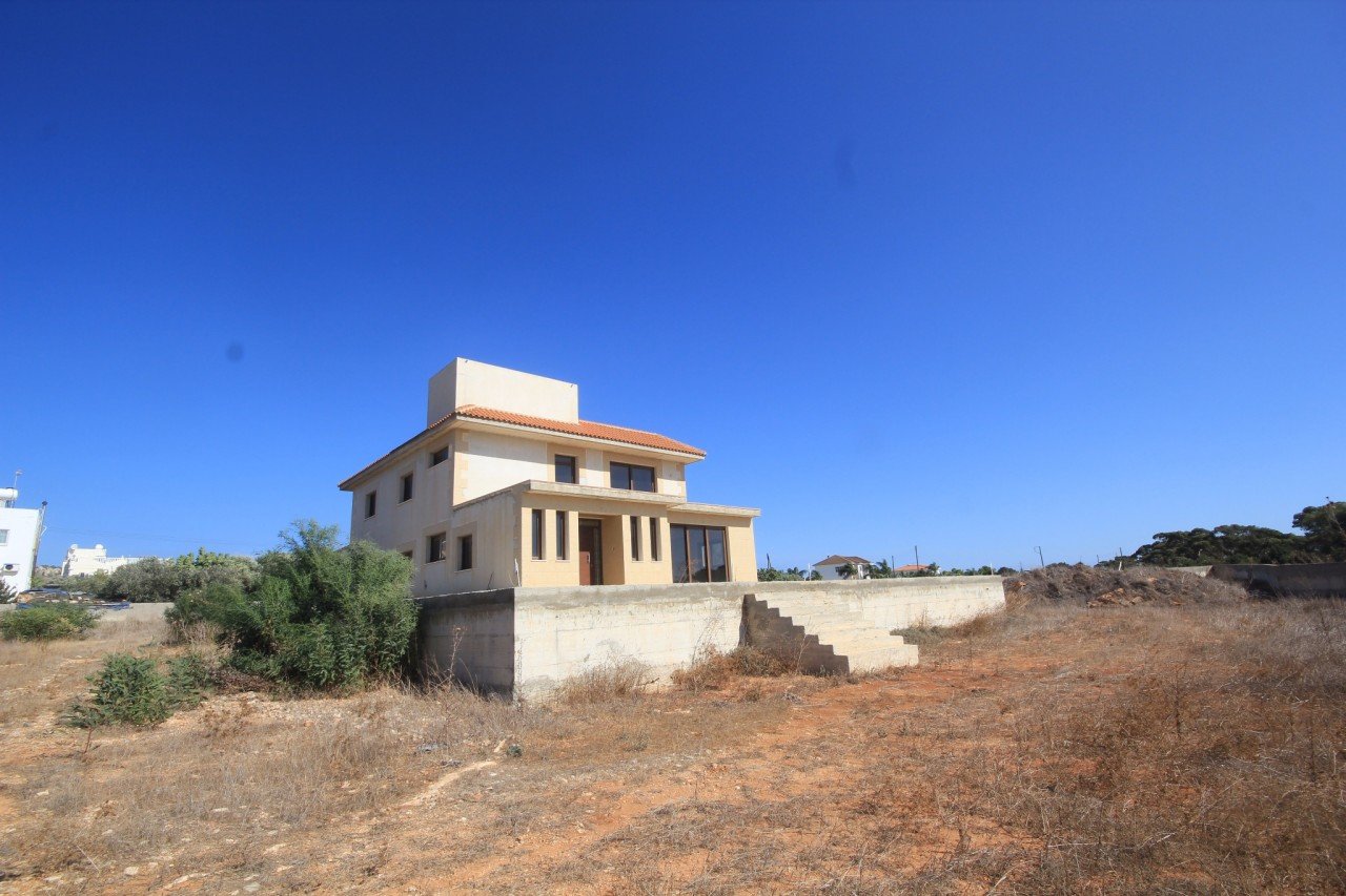 4 Bedrooms House / Villa in Ayia Napa, Famagusta