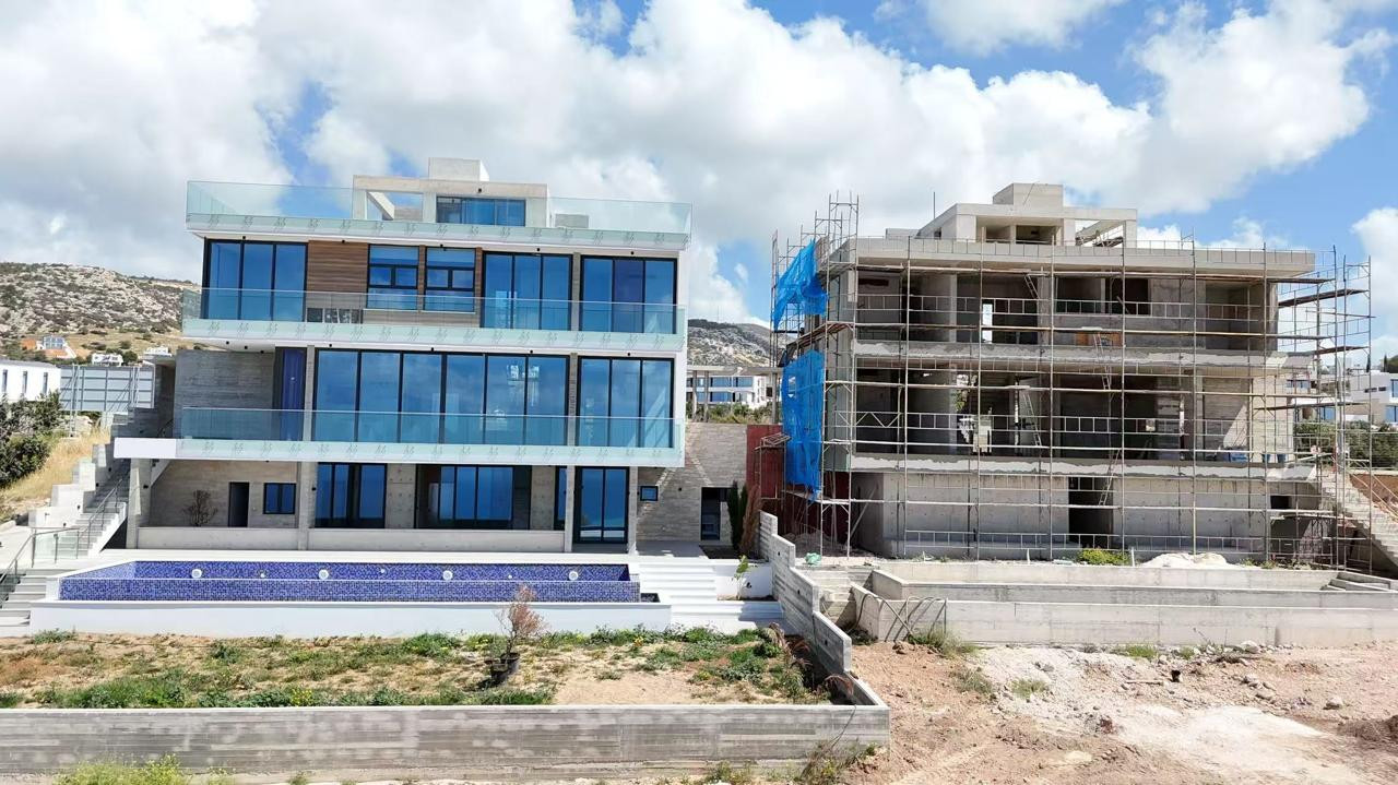 4 Bedrooms House / Villa in Peyia, Paphos