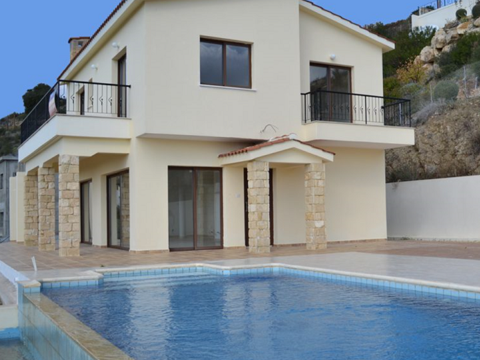 3 Bedrooms House / Villa in Peyia, Paphos