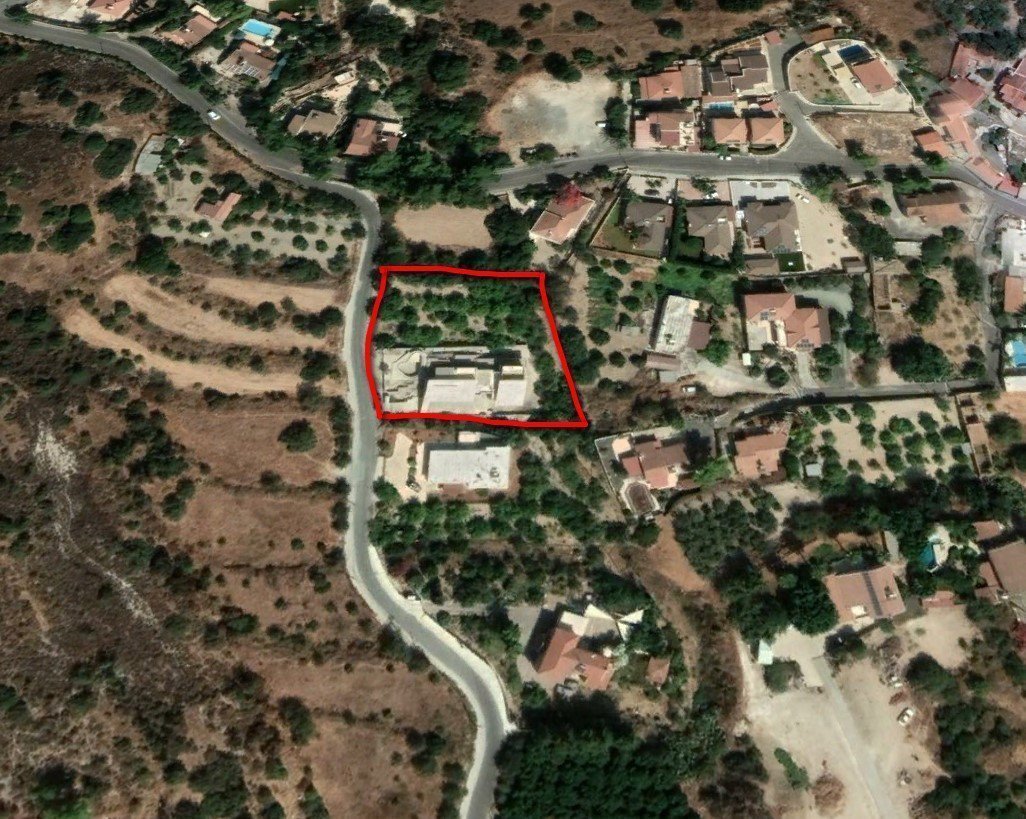 3 Bedrooms House / Villa in Foinikaria, Limassol