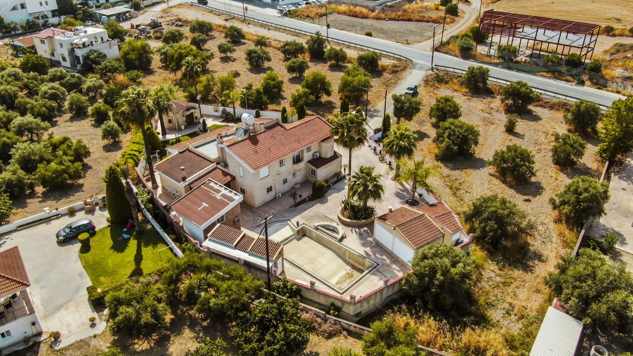 4 Bedrooms House / Villa in Nicosia, Nicosia