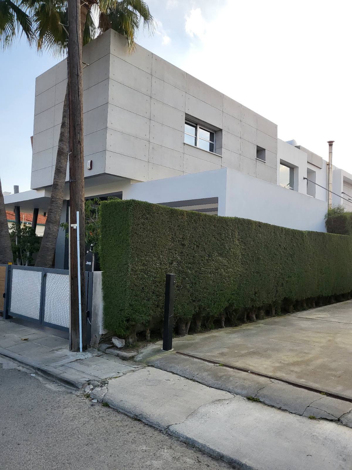 3 Bedrooms House / Villa in Limassol, Limassol