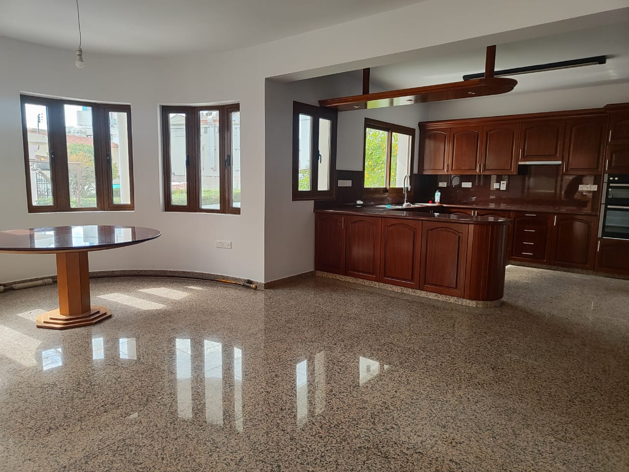 6 Bedrooms House / Villa in Potamos Germasogeias, Limassol