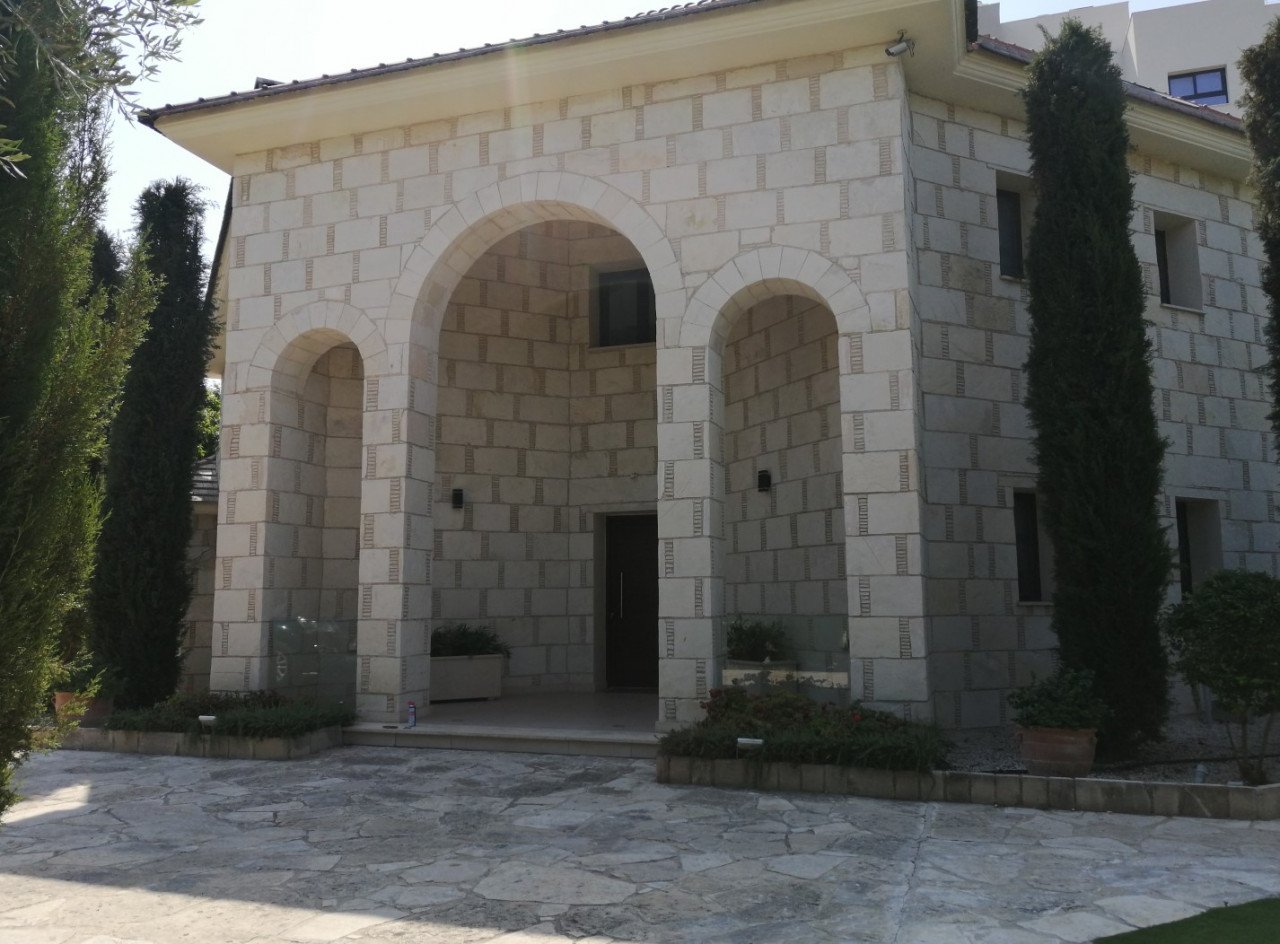 6 Bedrooms House / Villa in Potamos Germasogeias, Limassol