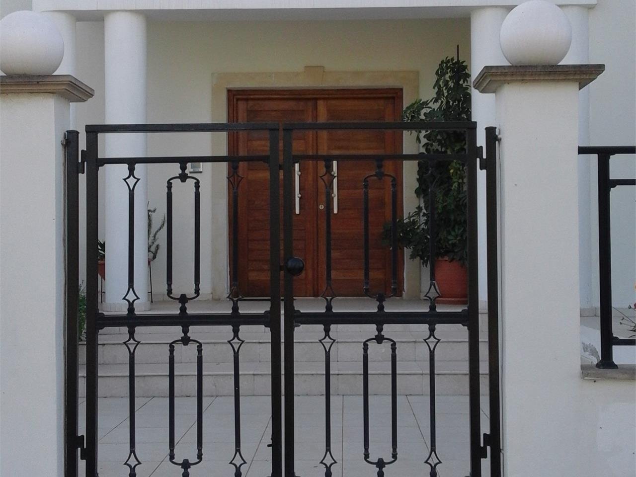 4 Bedrooms House / Villa in Nicosia, Nicosia