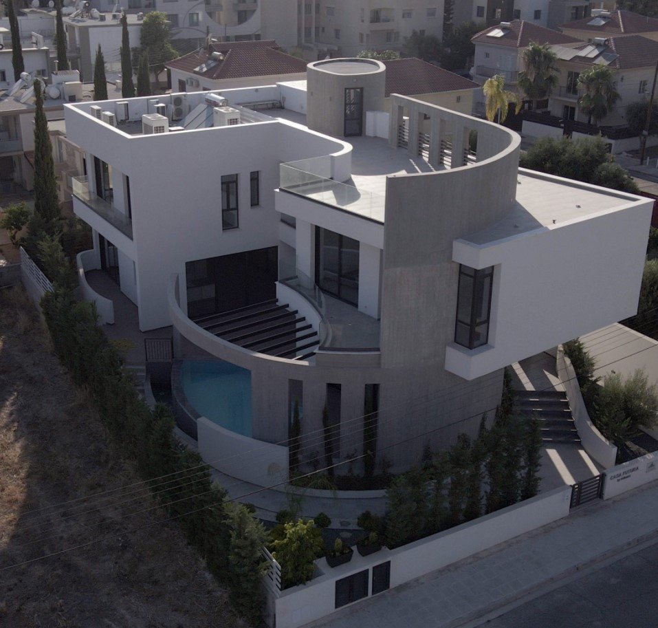 5 Bedrooms House / Villa in Potamos Germasogeias, Limassol