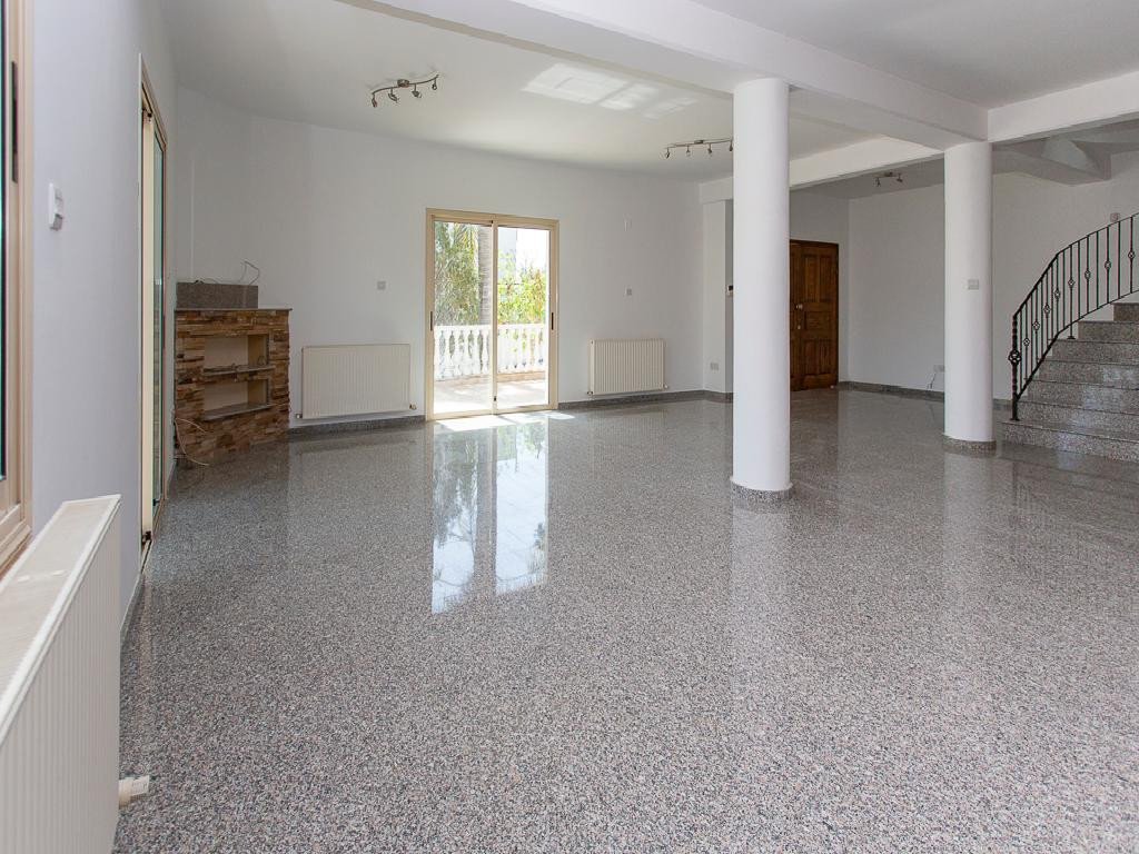 6 Bedrooms Investment in Panthea, Limassol