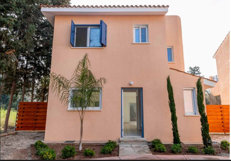 3 Bedrooms House / Villa in Kato Paphos, Paphos