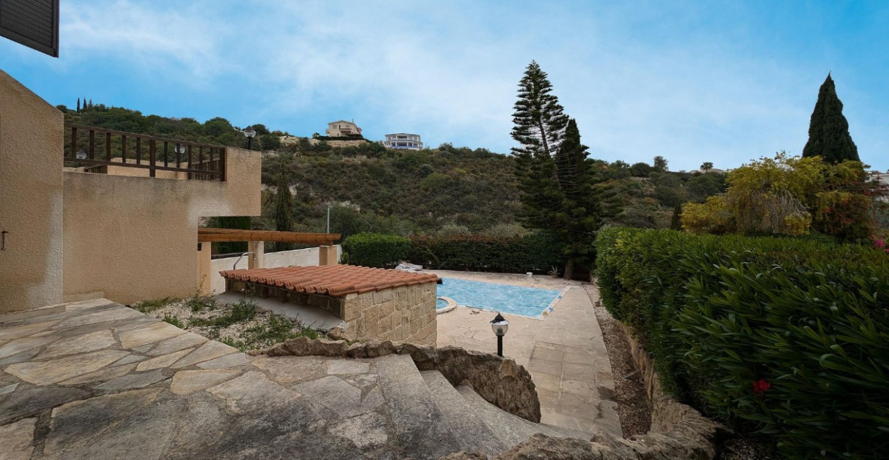 3 Bedrooms House / Villa in Tala, Paphos