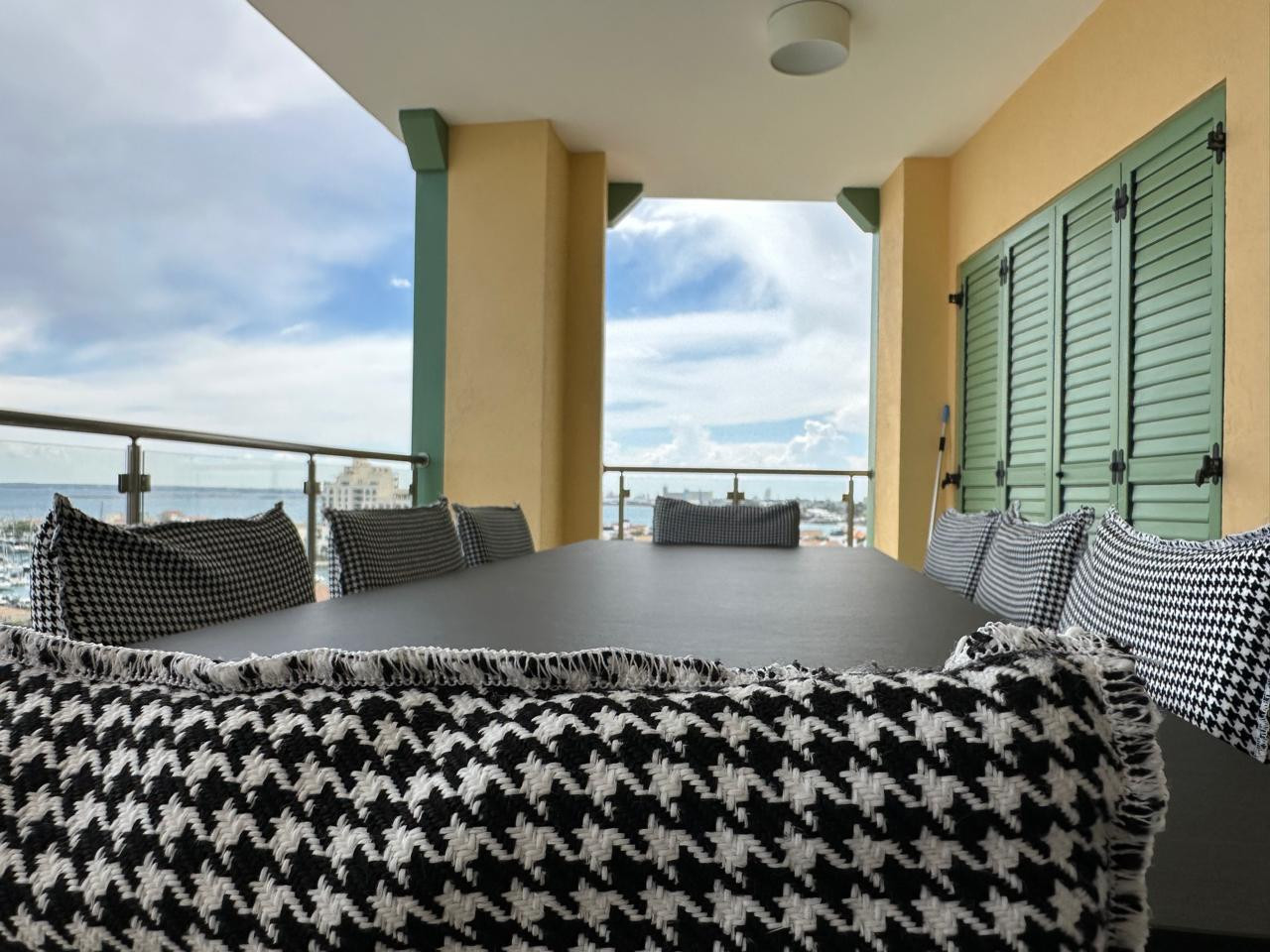 3 Bedrooms Apartment in Limassol Marina, Limassol