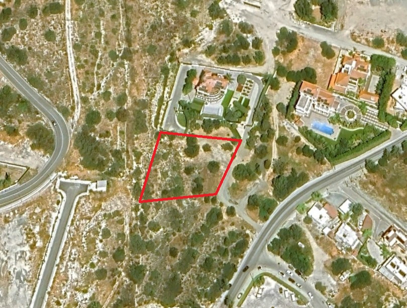 Land in Agios Tychonas, Limassol