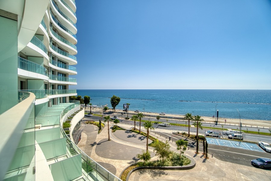 5 Bedrooms Apartment in Limassol, Limassol