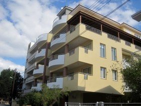 3 Bedrooms Apartment in Acropolis, Nicosia