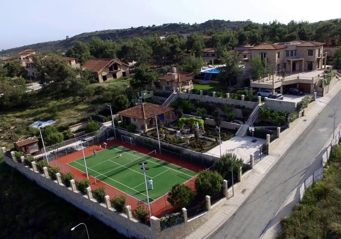 5 Bedrooms House / Villa in Souni, Limassol