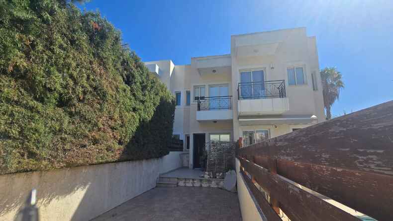 2 Bedrooms Maisonette in Pareklissia, Limassol