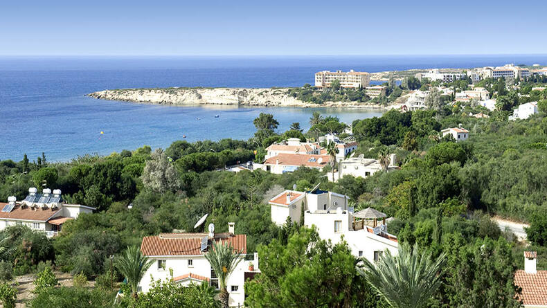 3 Bedrooms House / Villa in Coral Bay, Paphos