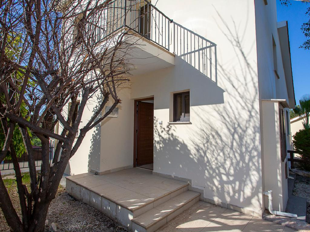 3 Bedrooms House / Villa in Pissouri, Limassol