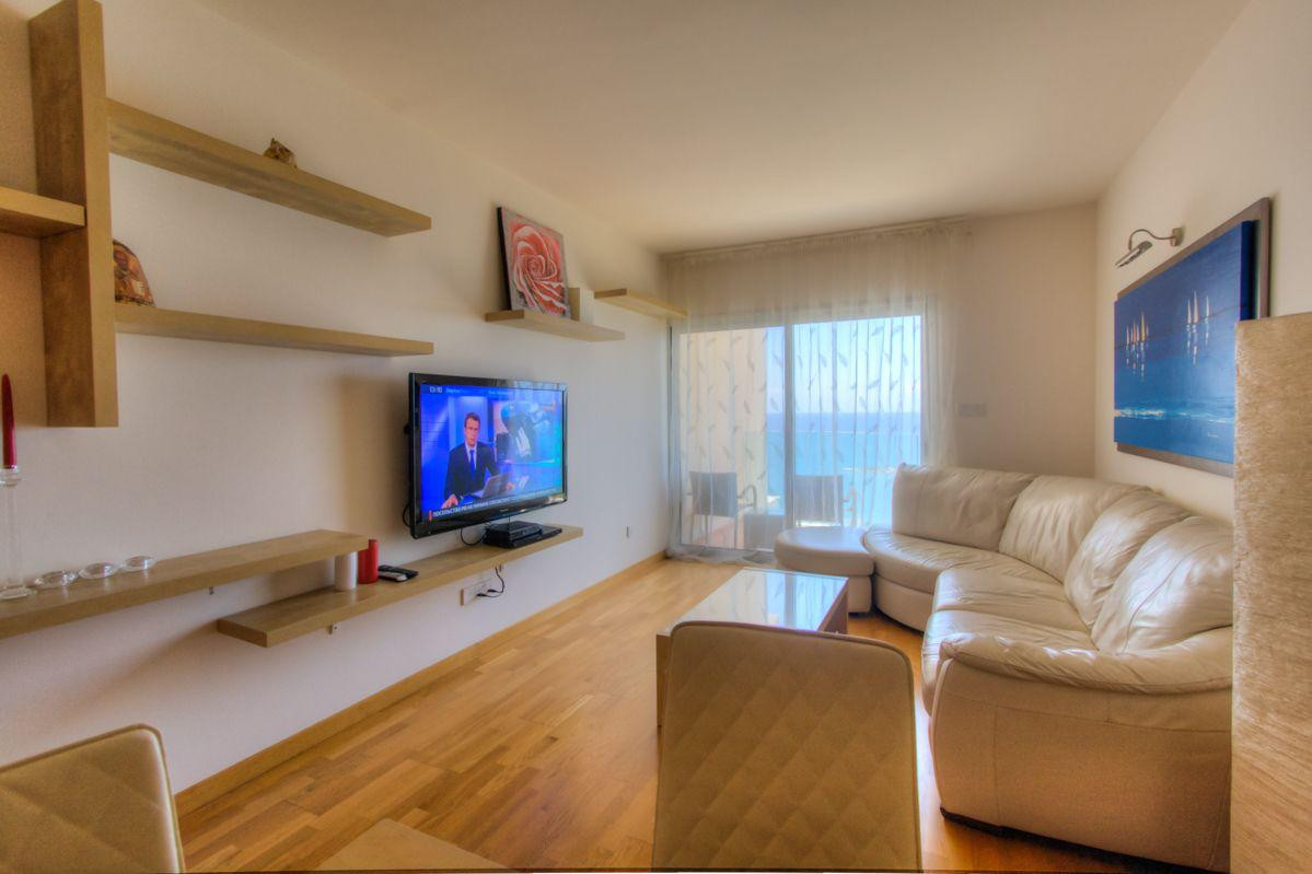 2 Bedrooms Apartment in Poseidonia Area, Limassol