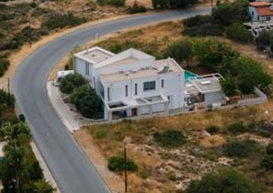 4 Bedrooms House / Villa in Tala, Paphos