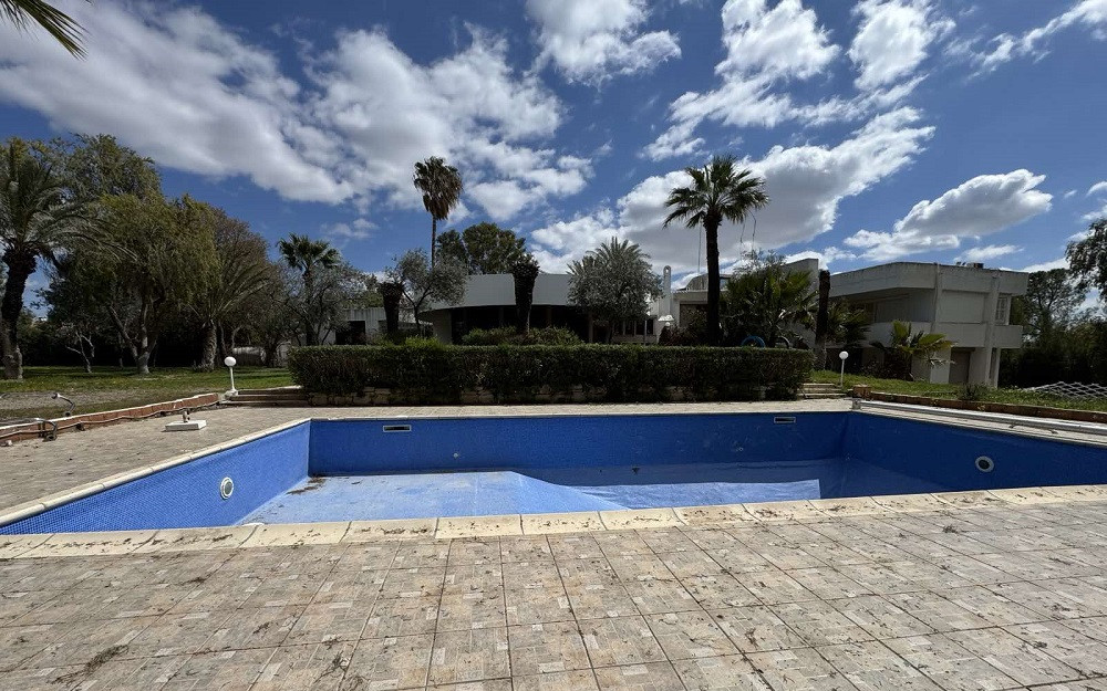 5 Bedrooms House / Villa in Strovolos, Nicosia