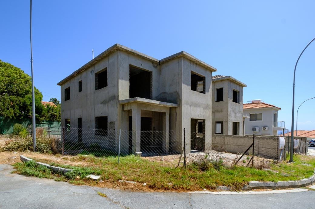 8 Bedrooms Investment in Episkopi, Limassol