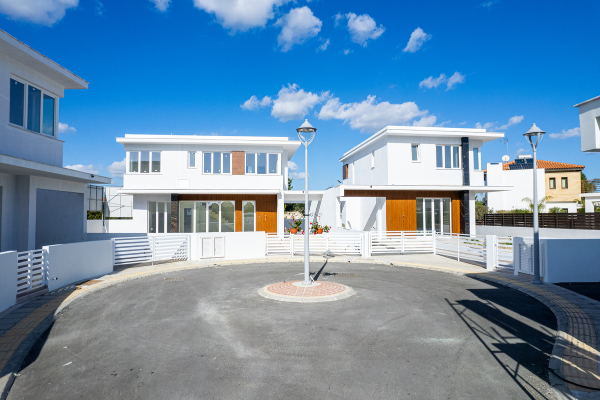 3 Bedrooms House / Villa in Pyla, Larnaca