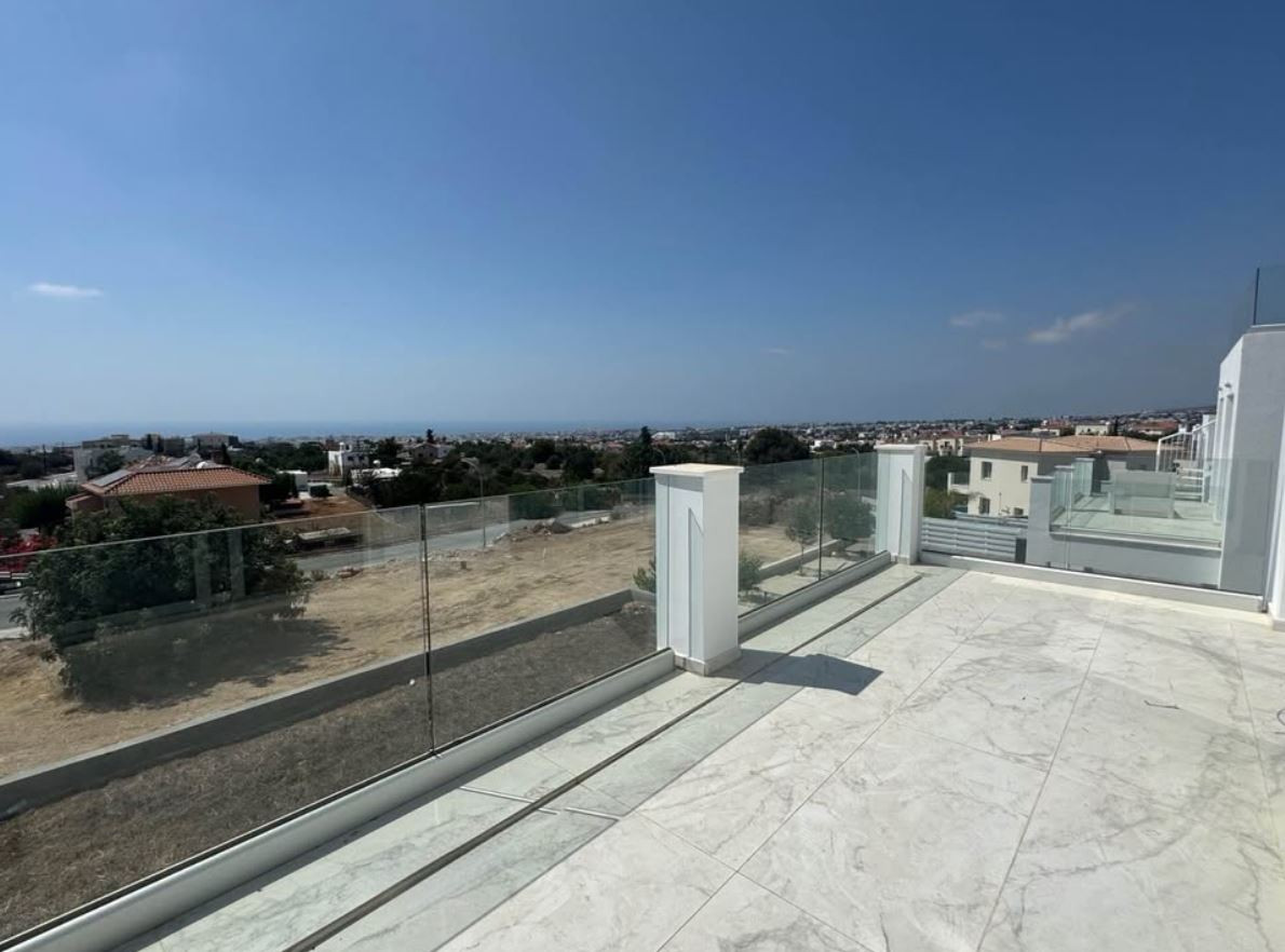 3 Bedrooms House / Villa in Konia, Paphos