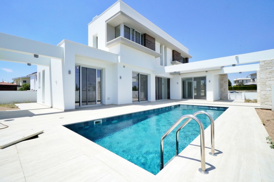 3 Bedrooms House / Villa in Dhekelia, Larnaca