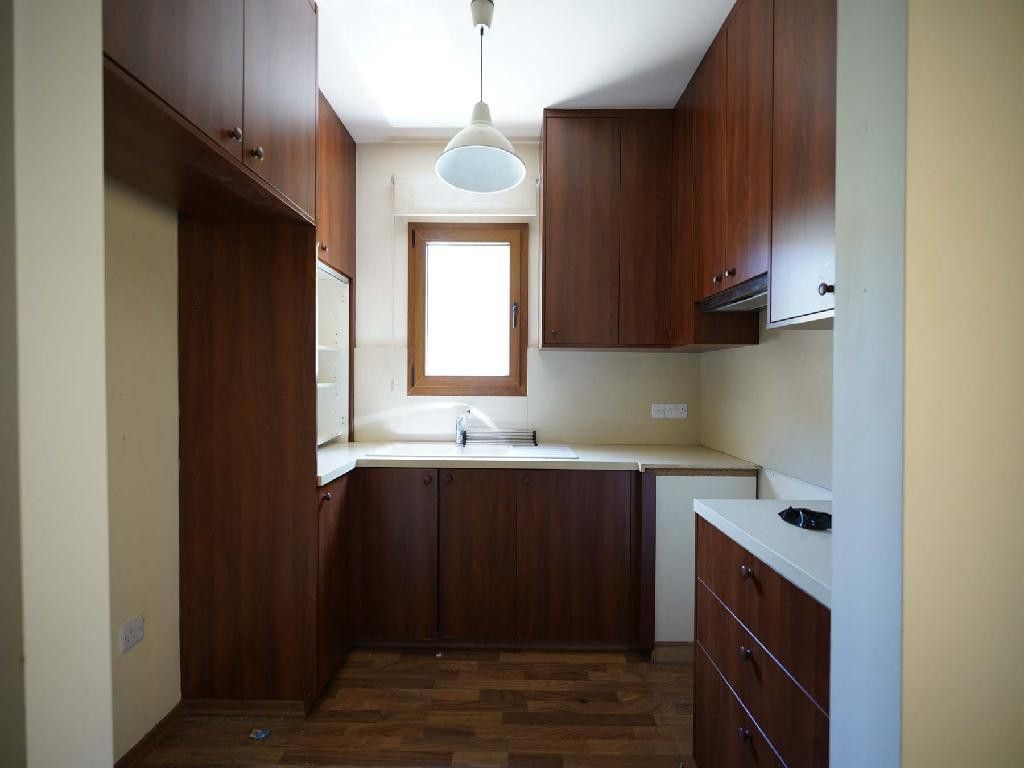 5 Bedrooms House / Villa in Latsia, Nicosia