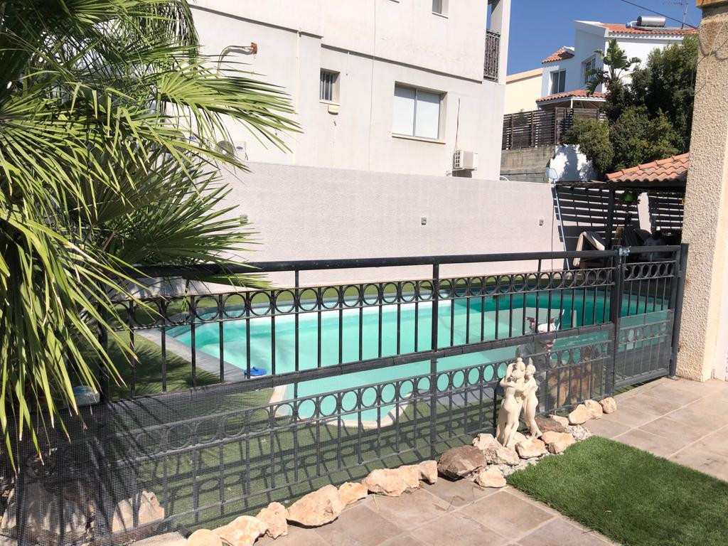 4 Bedrooms House / Villa in Agios Athanasios, Limassol