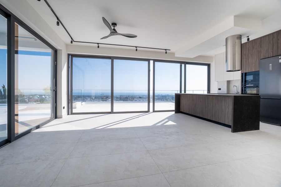 2 Bedrooms Penthouse in Konia, Paphos