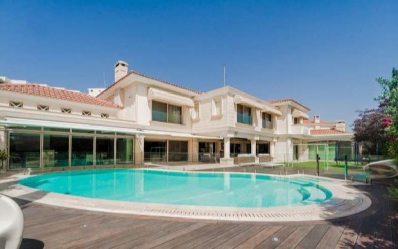 5 Bedrooms House / Villa in Amathus, Limassol