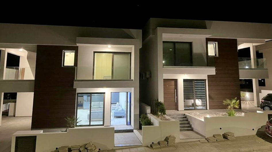 4 Bedrooms House / Villa in Pyla, Larnaca