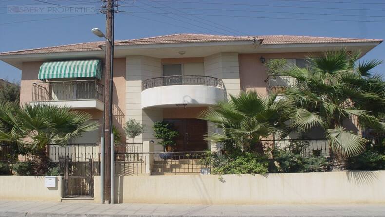 5 Bedrooms House / Villa in Potamos Germasogeias, Limassol