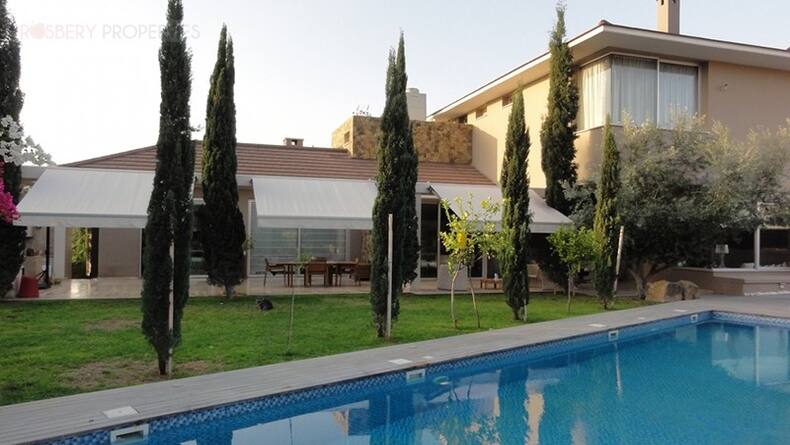 5 Bedrooms House / Villa in Germasogeia, Limassol
