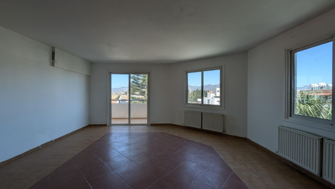 Building in Kaimakli, Nicosia