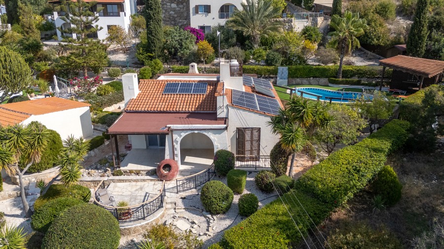 3 Bedrooms Bungalow in Tala, Paphos