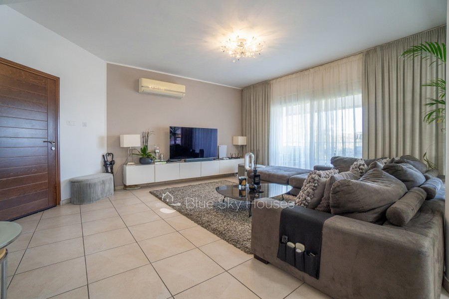 3 Bedrooms Apartment in Agios Athanasios, Limassol